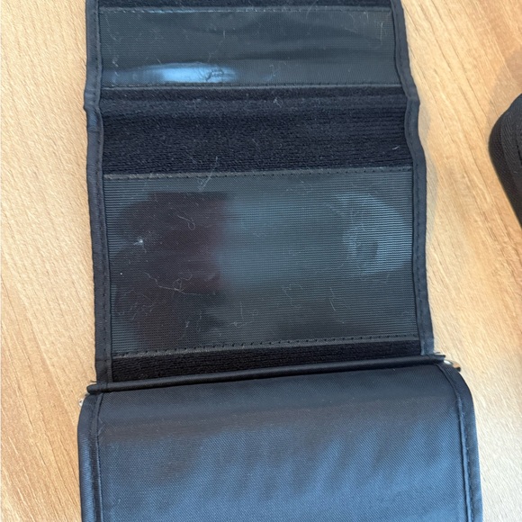 QARDIO A100 Smart Blood Pressure Monitor - Picture 8 of 11